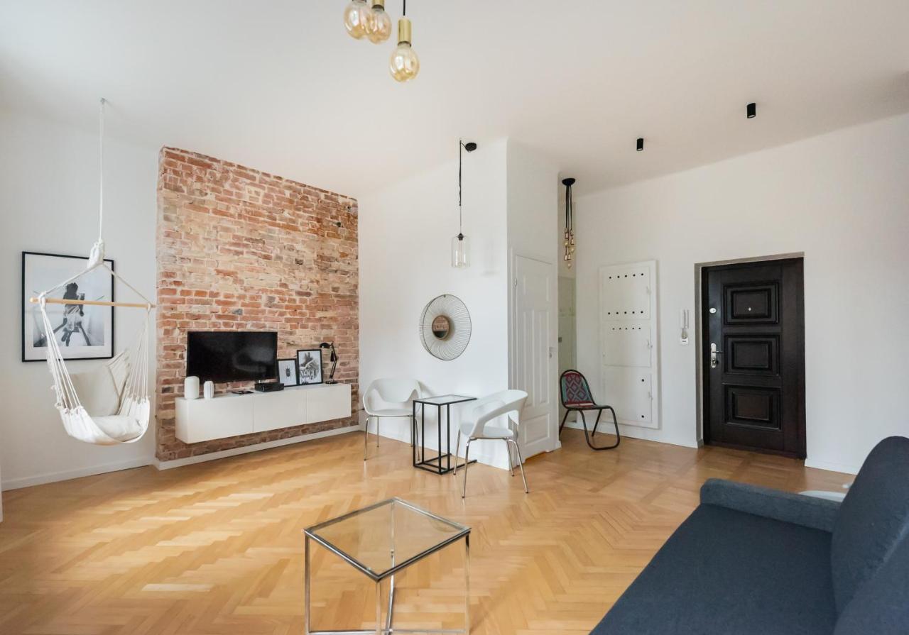 Old Town Basilisk Apartment ワルシャワ エクステリア 写真